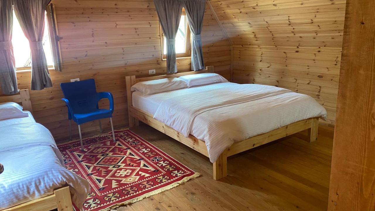 Bujtina Leke Gerla Hotel Тет Екстериор снимка
